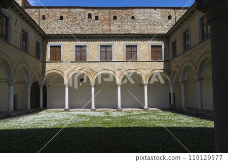 the cloister of an Italian Renaissance monastery 119129577