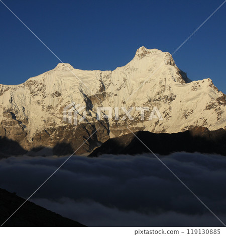 Snow covered Hungchi in autumn, high mountain in Nepal. 119130885