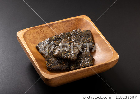 黑芝麻米果 119133597