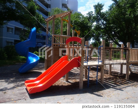 Playground equipment 119135004