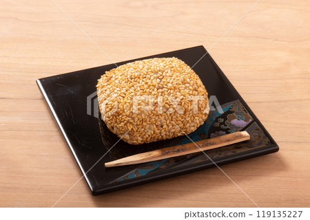 Sesame Daifuku (Bean Jam) 119135227