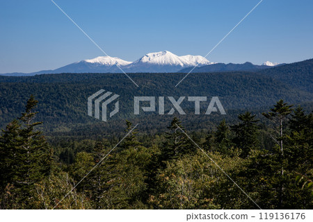 Beautiful morning mist on the hills and land Beautiful morning mist on the hills and land 119136176