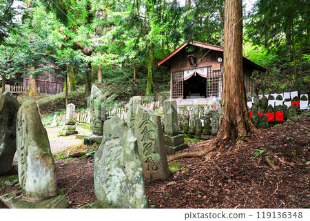 Two hundred Jizo statues and stone monument Two hundred Jizo statues and stone monument 119136348