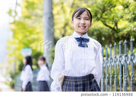 Students wearing uniforms going to school 119136988