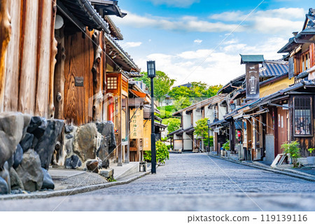 Streets of Japanese houses, Kyoto, Ninenzaka Streets of Japanese houses, Kyoto, Ninenzaka 119139116
