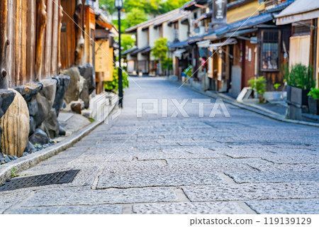 Streets of Japanese houses, Kyoto, Ninenzaka 119139129