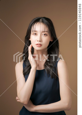 20多歲長髮女子肖像 20多歲長髮女子肖像 119140848