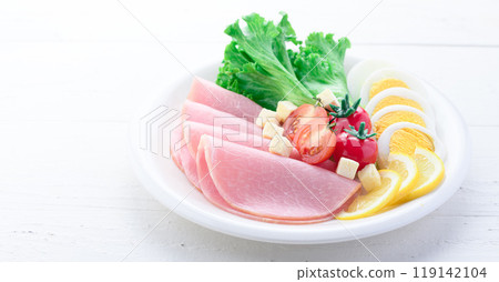 火腿沙拉 119142104
