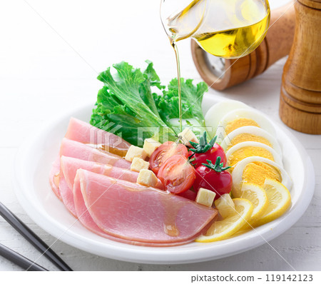 火腿沙拉 119142123