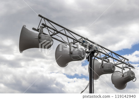 Powerful street loudspeakers 119142940