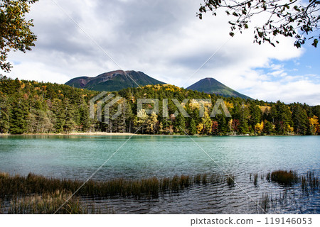 The hidden lake Onneto The hidden lake Onneto 119146053