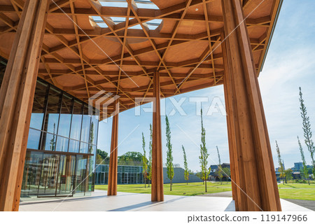 豐田市立博物館矗立在一座小山上，俯瞰豐田市容（愛知縣豐田市） 119147966