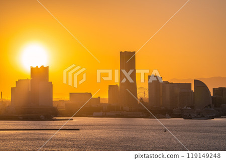 Japan's Yokohama cityscape Minato Mirai and Mt. Fuji. Back left is towards Sakuragicho Station Japan's Yokohama cityscape Minato Mirai and Mt. Fuji. Back left is towards Sakuragicho Station 119149248