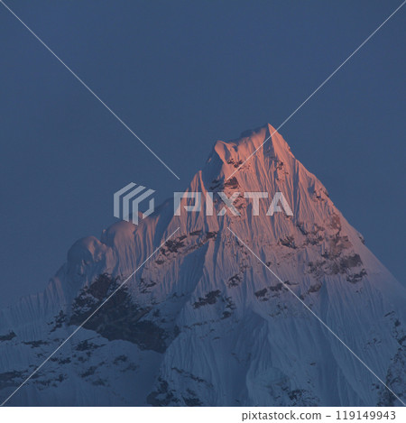 Last sunlight of the day touching Ama Dablam, Nepal. 119149943