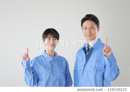 穿著工作服的男女員工_一點姿勢_1 穿著工作服的男女員工_一點姿勢_1 119150215