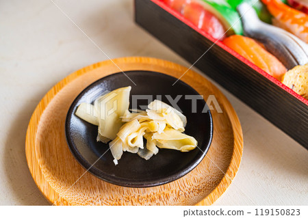壑 119150823