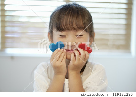 拓展創造力的遊戲：女孩與益智玩具 119151286