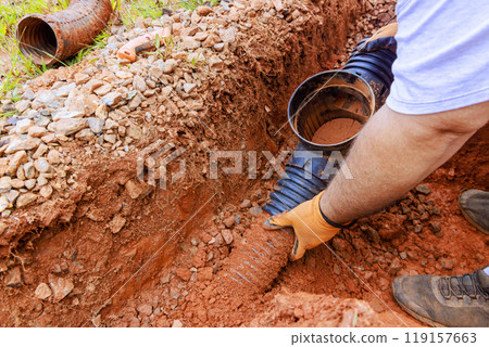 It is necessary to replace an underground storm sewer pipe because it has been damaged is unable to collect rainwater. 119157663