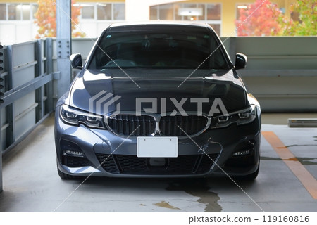 Black sedan Black sedan 119160816