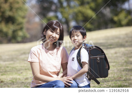 First grade parent and child portrait First grade parent and child portrait 119162916