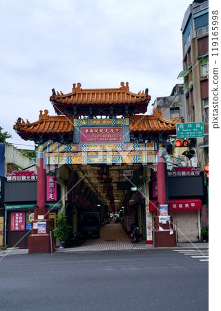 Huaxi Street Tourist Night Market (Wanhua District, Taipei, Taiwan) 119165998