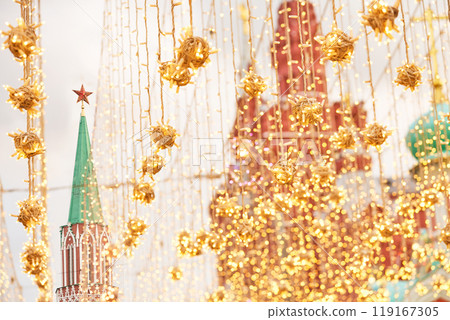 Illumination of Nikolskaya street in the center of Moscow. Glowing decorations on a pedestri Illumination of Nikolskaya street in the center of Moscow. Glowing decorations on a pedestri 119167305