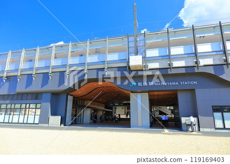 [Ehime Prefecture] The newly renovated JR Matsuyama Station 119169403