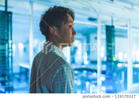 A young man 119170327