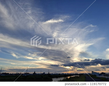 秋天黃昏天空 秋天黃昏天空 119170772