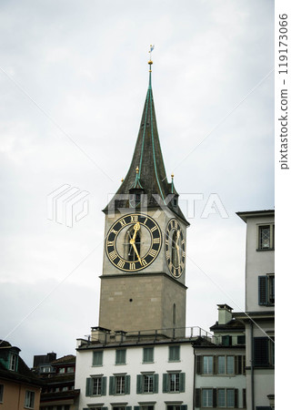 Scenic summer view of the Old Town architecture of Zurich Scenic summer view of the Old Town architecture of Zurich 119173066