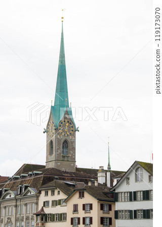 Scenic summer view of the Old Town architecture of Zurich 119173070