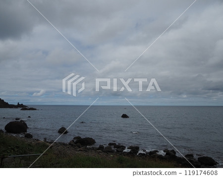 Coast of Shakotan Peninsula 119174608