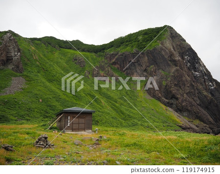 積丹半島西之河原的地藏堂 119174915