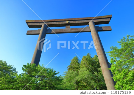 [和歌山縣] 晴天的大西原大鳥居（熊野本宮大社） 119175129