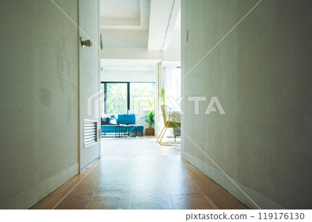 房間裡的照片 119176130