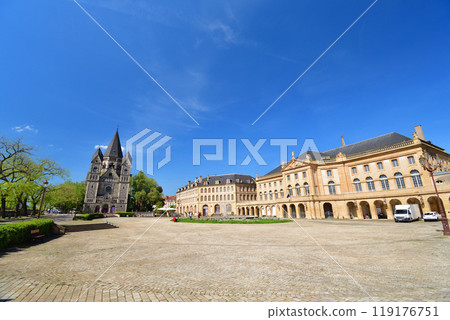 Metz, France. The Temple Neuf seen from the Place de la Comedie on May 10, 2024. 119176751