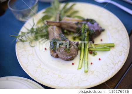 Lunch on the balcony Lunch on the balcony 119176986