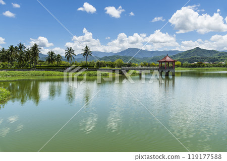 Beautiful view of the Meinong Lake in Kaohsiung, Taiwan. it is the second-largest artificial lake in Kaohsiung. 119177588