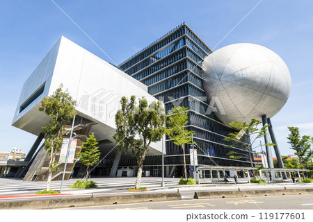 Building view of the Taipei Performing Arts Center in Taiwan. it's a modern building combining cube and sphere geometry. 119177601