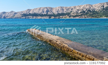 Concrete pier 119177992