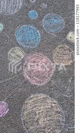 Chalk drawings 119177993