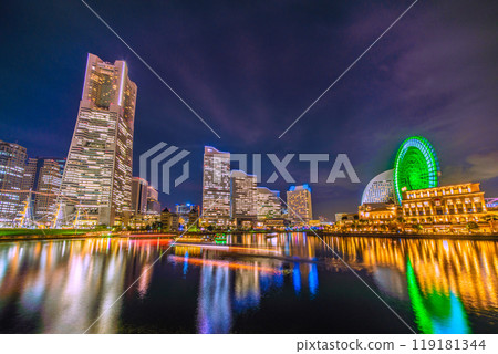 Yokohama cityscape in Japan in October. View of Yokohama Landmark Tower, houseboats, and the Minato Mirai area on the 11th 119181344
