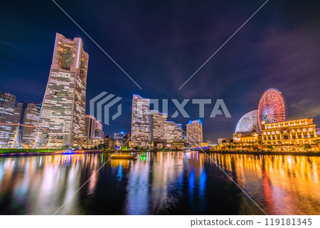 Yokohama cityscape in Japan in October. View of Yokohama Landmark Tower, houseboats, and the Minato Mirai area on the 11th 119181345