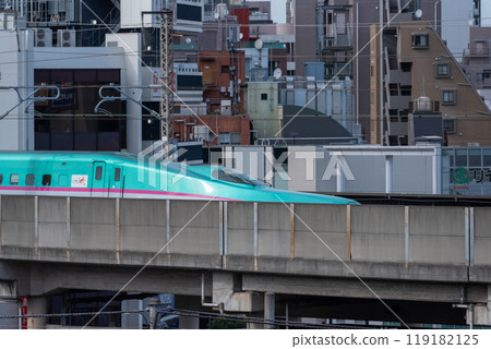Tohoku Shinkansen E5 series (formation photo) Tohoku Shinkansen E5 series (formation photo) 119182125