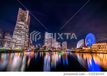 Yokohama cityscape in Japan in October. View of Yokohama Landmark Tower, houseboats, and the Minato Mirai area on the 11th 119182247