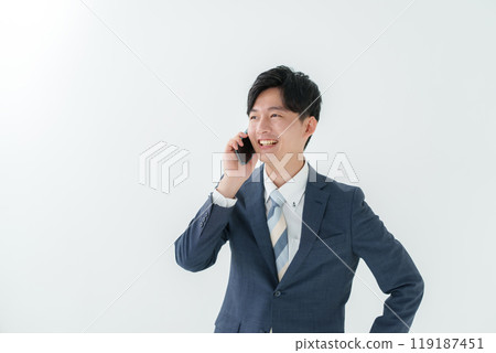 男性智慧型手機 119187451