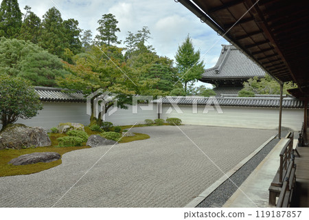 Nanzenji Temple - View of the Tiger's Baby Crossing from the Daihojo 119187857
