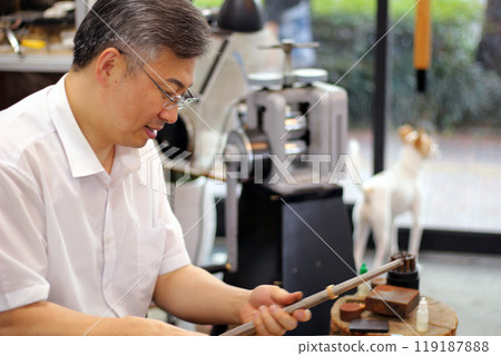 Gyeongsangnam-do, Jinju-si, Republic of Korea, October 11, 2024: Mr. Kim Myeong-su, the CEO of Jeonggeumgil Metalworking, is a person who lends gold to film companies. Gyeongsangnam-do, Jinju-si, Republic of Korea, October 11, 2024: Mr. Kim Myeong-su, the CEO of Jeonggeumgil Metalworking, is a person who lends gold to film companies. 119187888