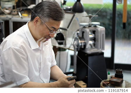 Gyeongsangnam-do, Jinju-si, Republic of Korea, October 11, 2024: Mr. Kim Myeong-su, the CEO of Jeonggeumgil Metalworking, is a person who lends gold to film companies. Gyeongsangnam-do, Jinju-si, Republic of Korea, October 11, 2024: Mr. Kim Myeong-su, the CEO of Jeonggeumgil Metalworking, is a person who lends gold to film companies. 119187914