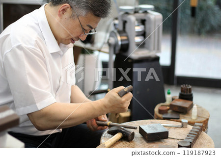Gyeongsangnam-do, Jinju-si, Republic of Korea, October 11, 2024: Mr. Kim Myeong-su, the CEO of Jeonggeumgil Metalworking, is a person who lends gold to film companies. Gyeongsangnam-do, Jinju-si, Republic of Korea, October 11, 2024: Mr. Kim Myeong-su, the CEO of Jeonggeumgil Metalworking, is a person who lends gold to film companies. 119187923
